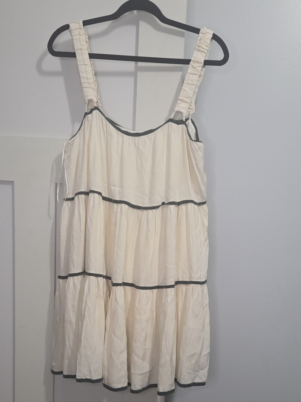 Sancia - Cream Dress with Green Accent
